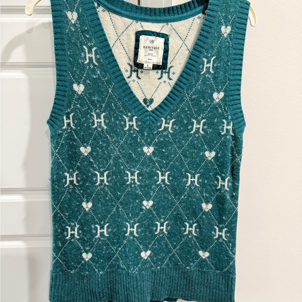 Heritage Juniors Tween Teen Y2K Teal and White Sweater Vest Academia Twee Retro